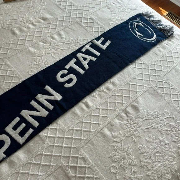 Penn State Scarf (Unisex) - Picture 4 of 6